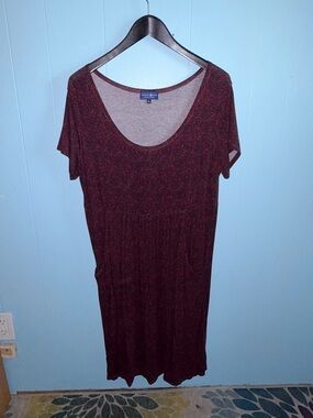 Maroon Black Speckled Scoop-Neck Midi Dress. Pockets!
